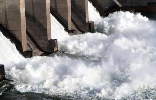 سلطه نیروگاه های برق آبی آمریکا متزلزل شد