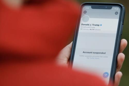 جلسات فیسبوك و توئیتر با دستگاه های امنیتی آمریكا